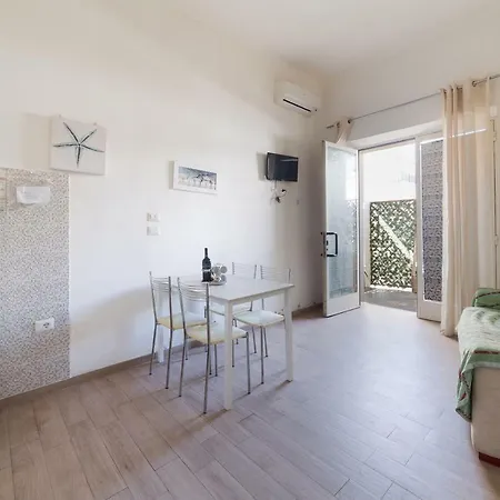Apartment La Spiaggetta *
